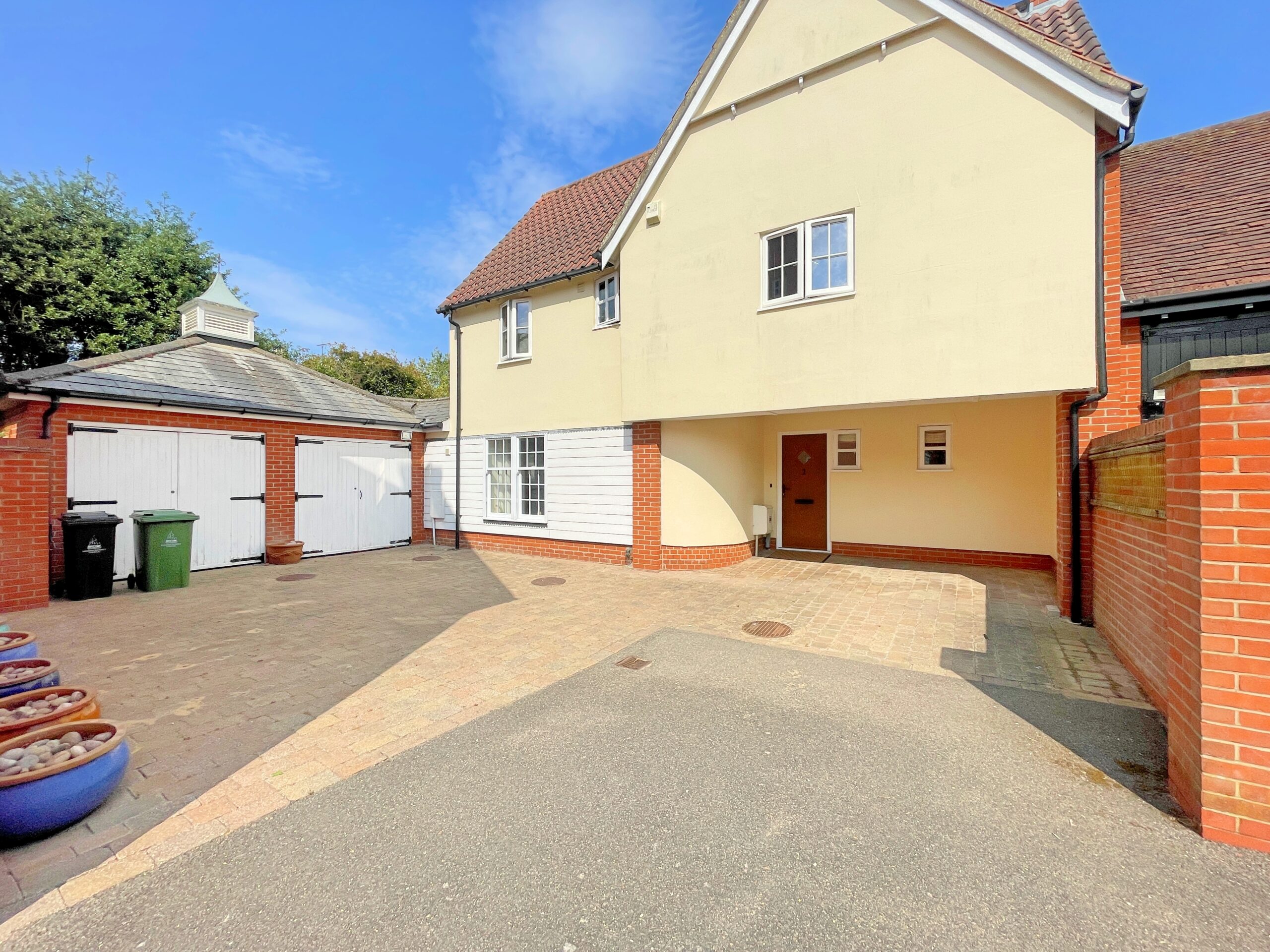 2 Margery Allinghma Place